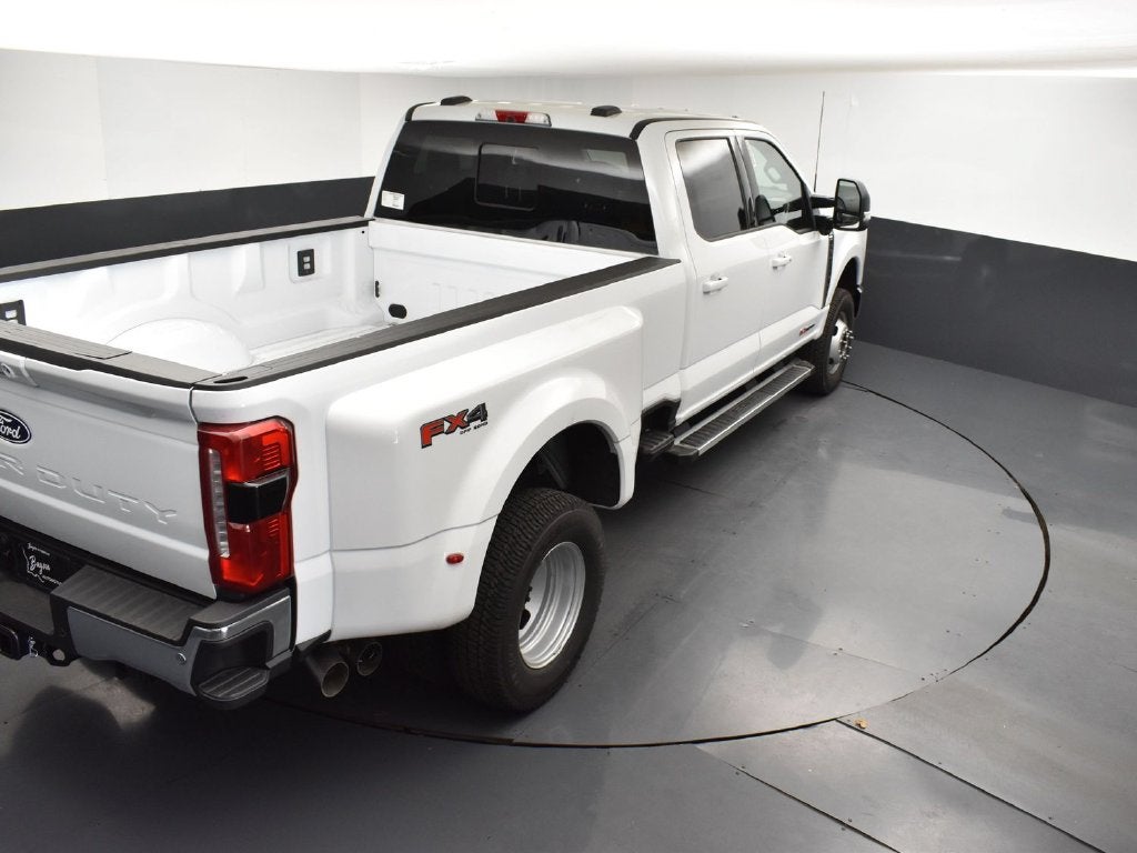 2027 Ford F-350SD XLT DRW