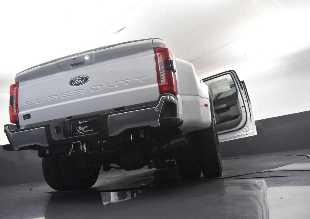 2027 Ford F-350SD XLT DRW