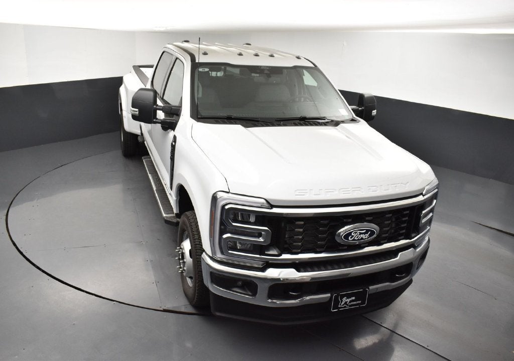 2027 Ford F-350SD XLT DRW