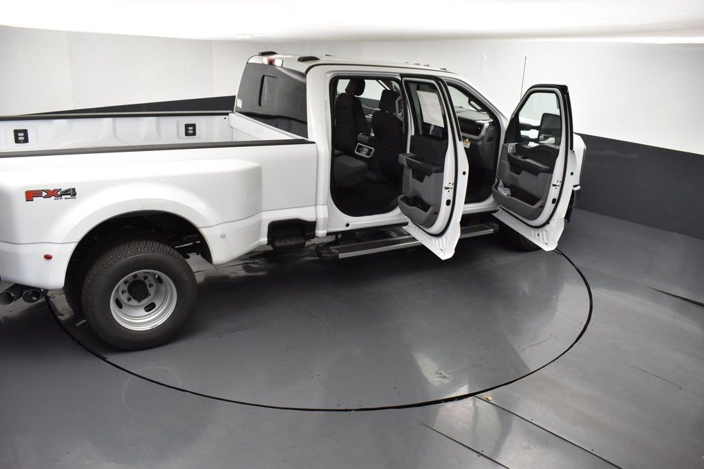 2027 Ford F-350SD XLT DRW