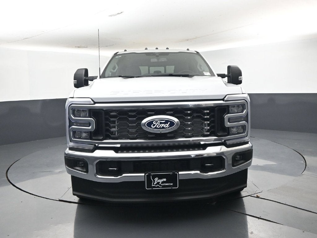 2027 Ford F-350SD XLT DRW