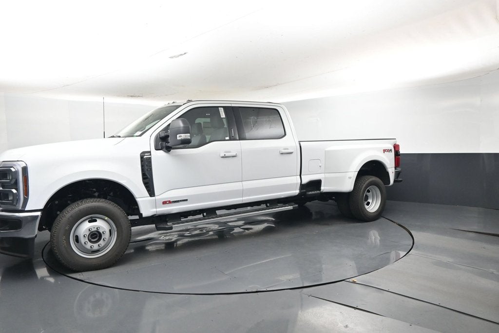 2027 Ford F-350SD XLT 623A DRW