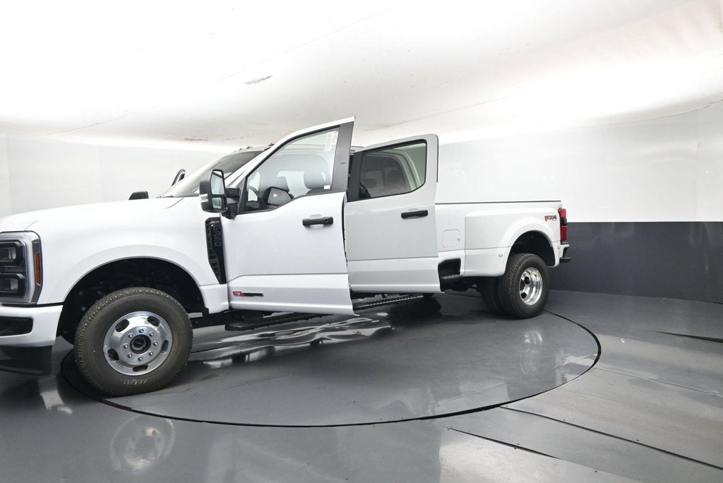 2027 Ford F-350SD XL DRW