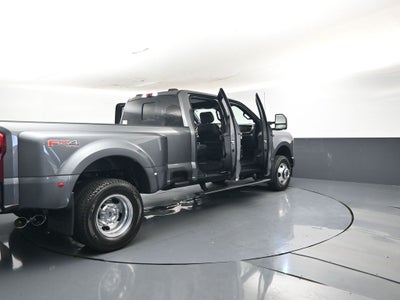2026 Ford F-350SD Platinum DRW 723A