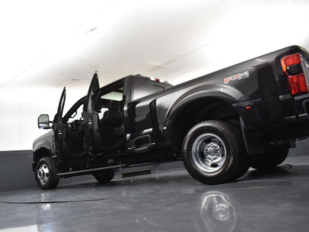 2026 Ford F-350SD Platinum 723A DRW