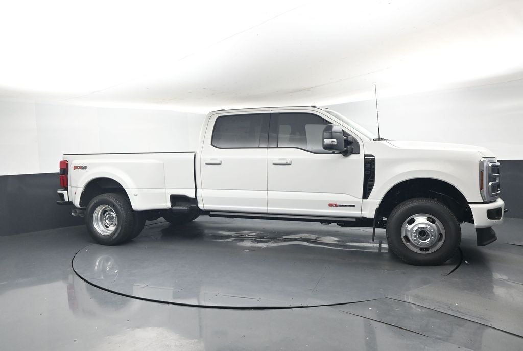 2026 Ford F-350SD Platinum 723A DRW