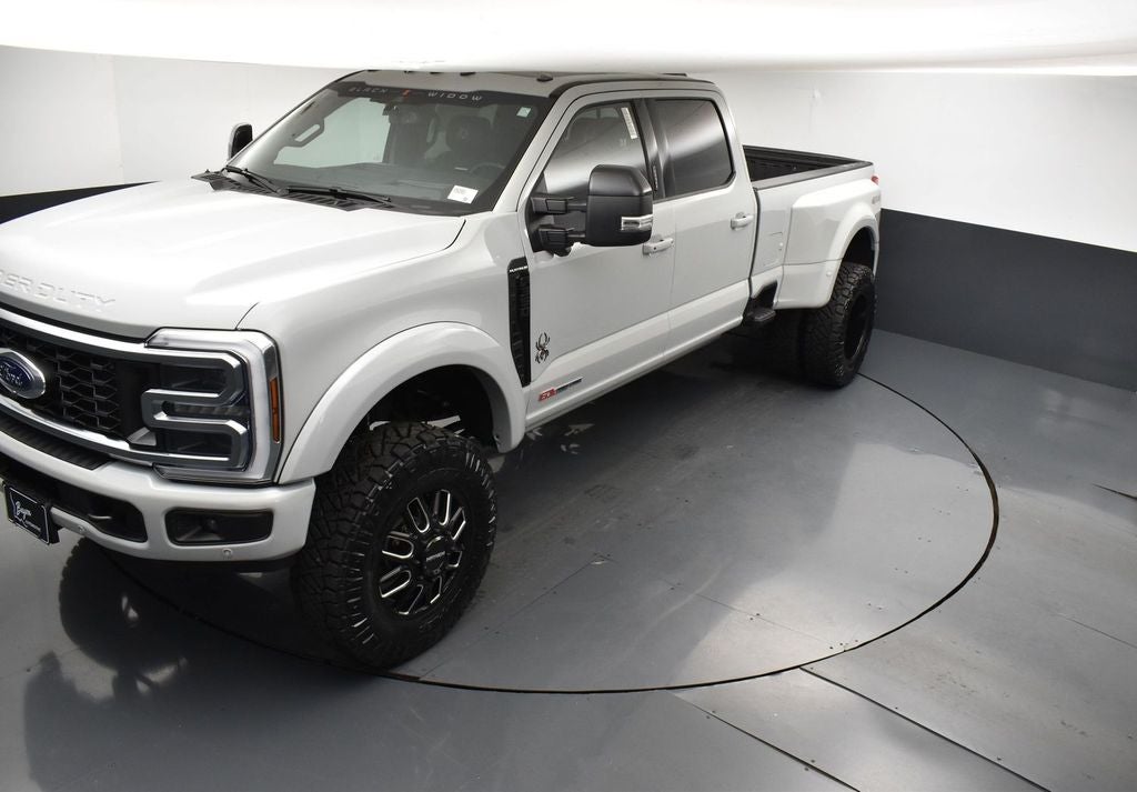 2026 Ford F-350SD Platinum Black Widow