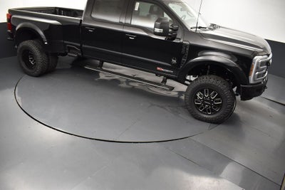 2026 Ford F-350SD Platinum Black Widow DRW