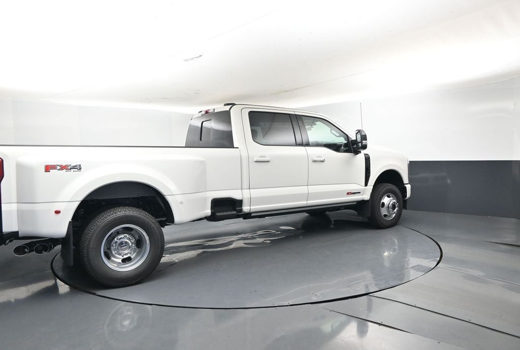 2026 Ford F-350SD Platinum 723A DRW