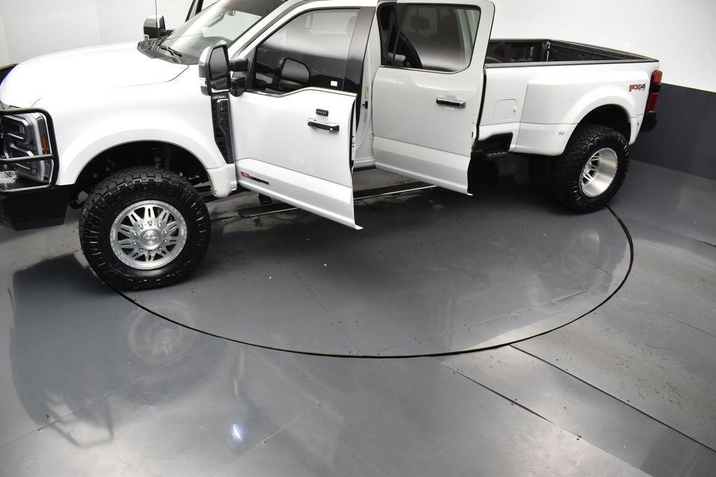 2025 Ford F-450SD King Ranch DRW