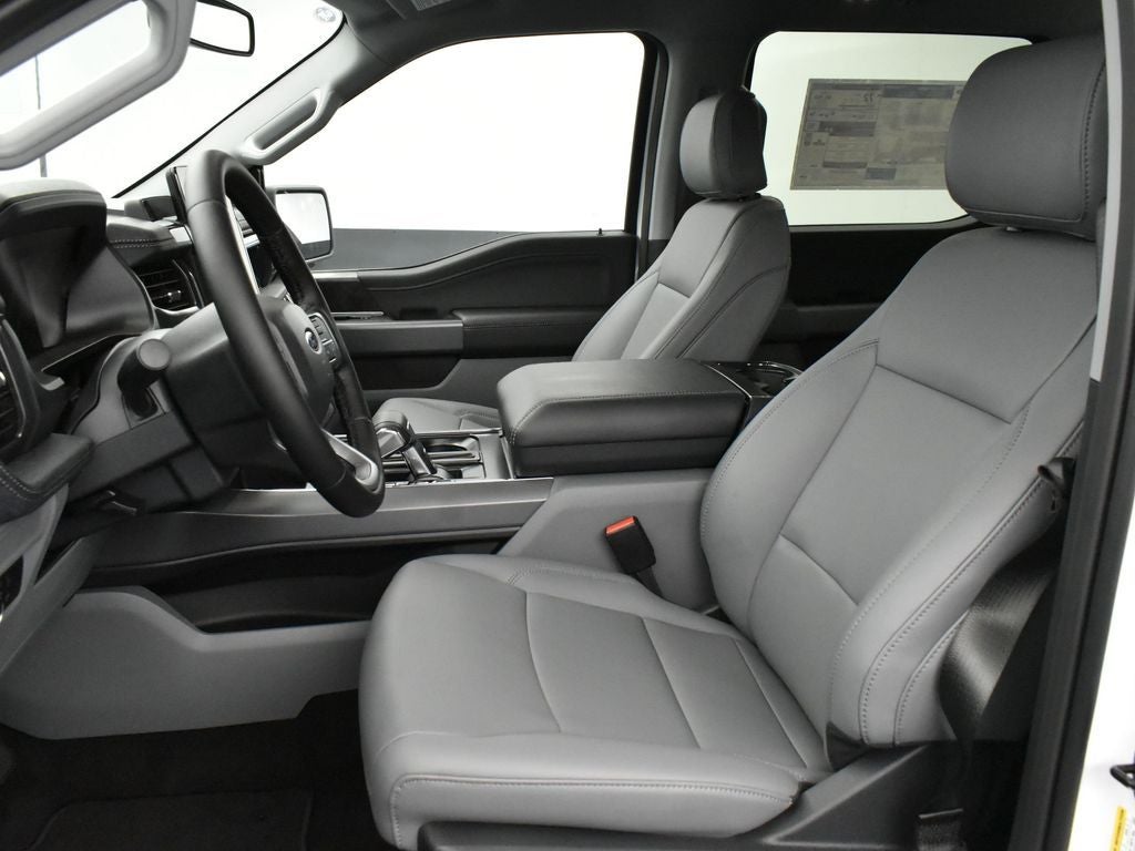 2025 Ford F-150 Lightning Flash 312A