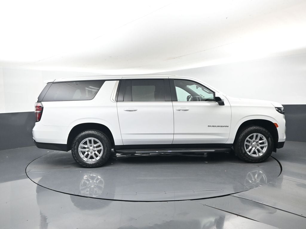 2022 Chevrolet Suburban LT