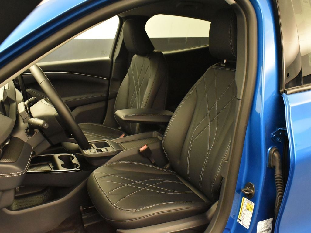 2025 Ford Mustang Mach-E Select 100A