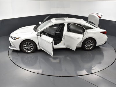 2022 Toyota Avalon Hybrid XLE Plus
