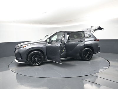 2025 Toyota Highlander XSE