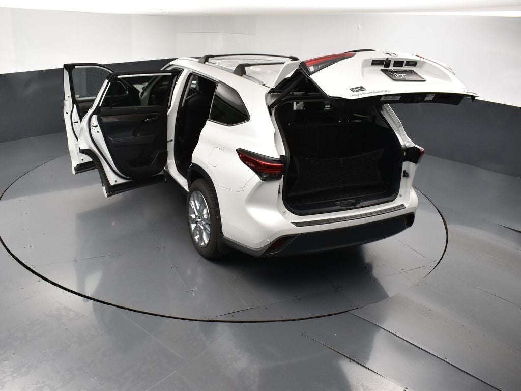 2022 Toyota Highlander Hybrid Limited