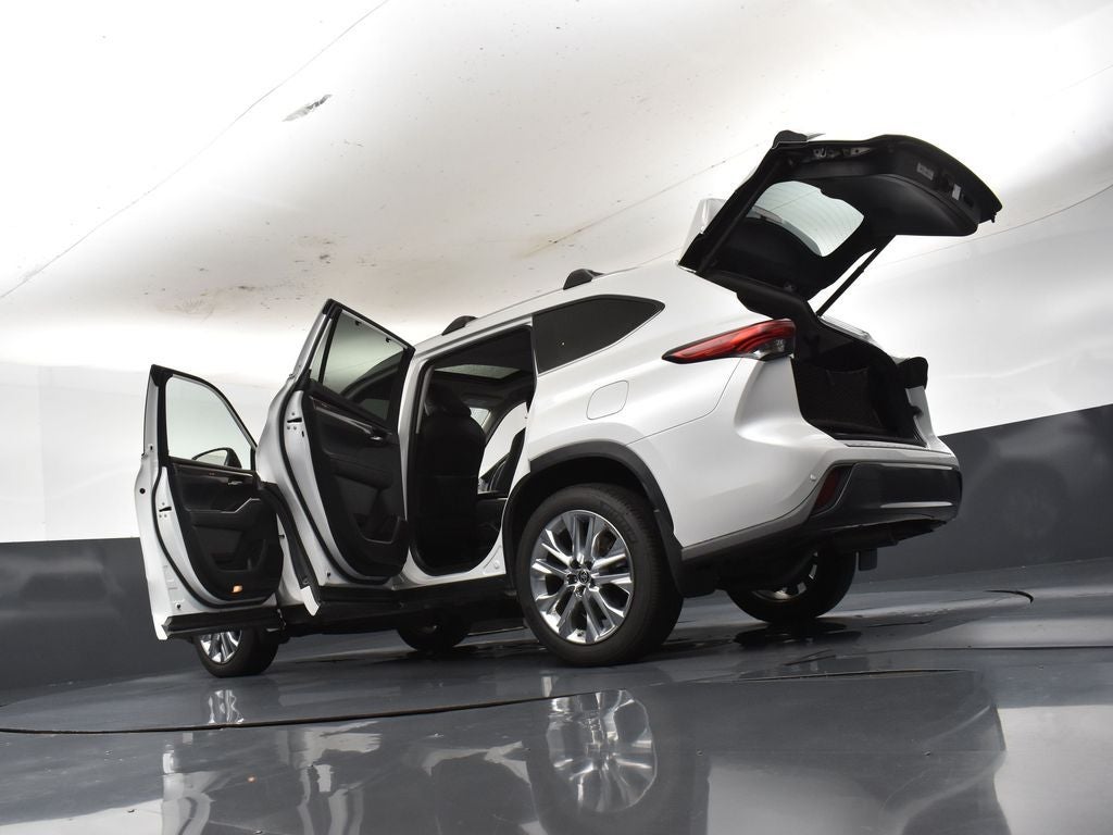 2022 Toyota Highlander Hybrid Limited