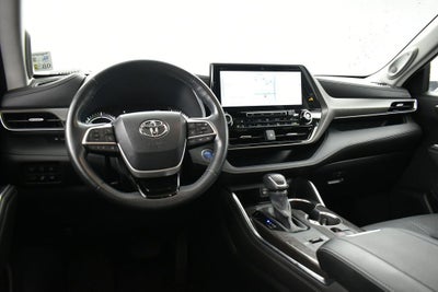 2022 Toyota Highlander Hybrid Limited
