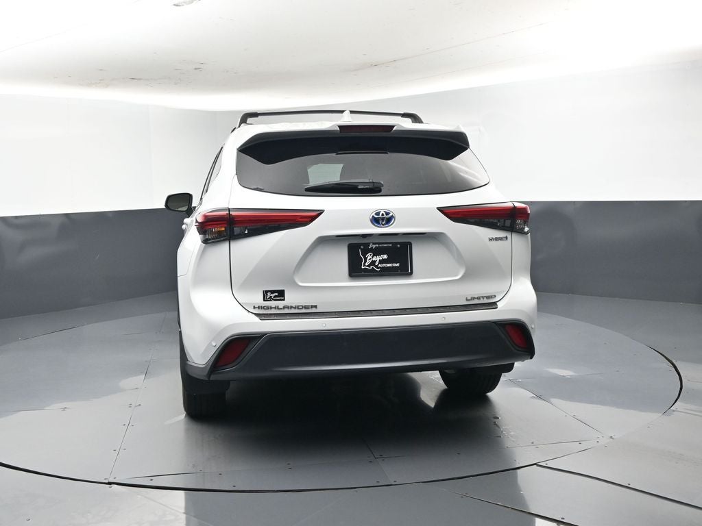 2022 Toyota Highlander Hybrid Limited