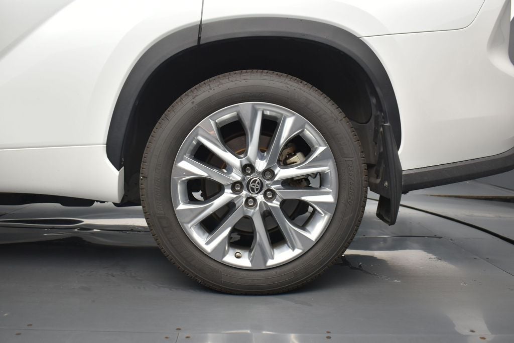 2022 Toyota Highlander Hybrid Limited