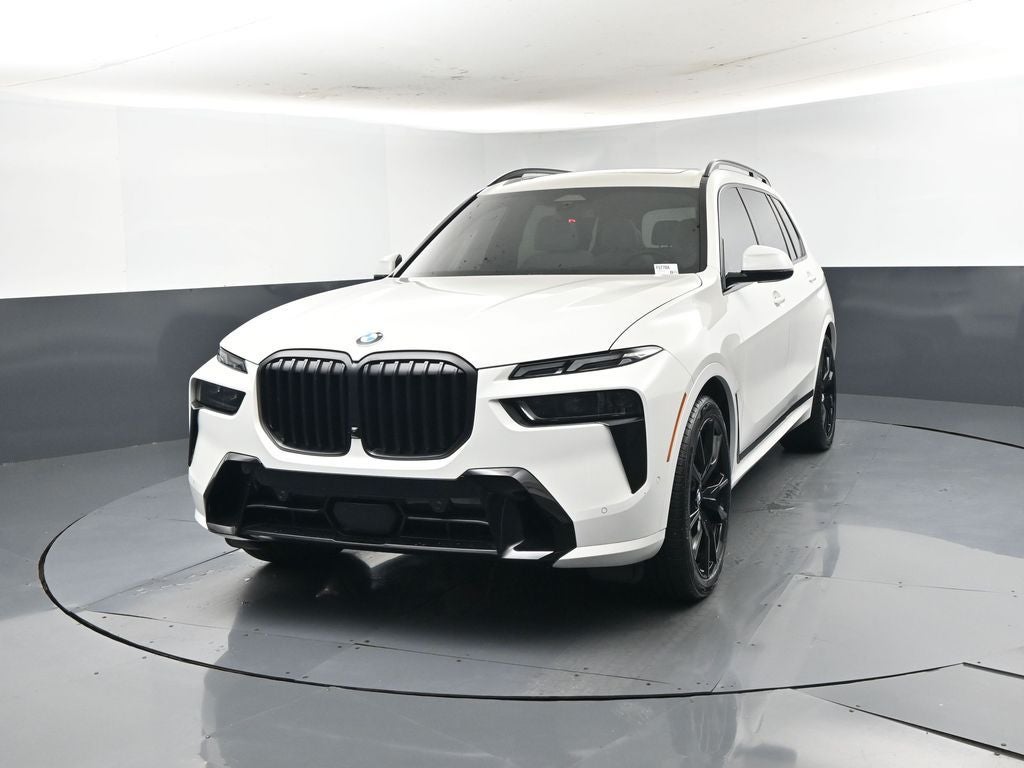 2025 BMW X7 xDrive40i