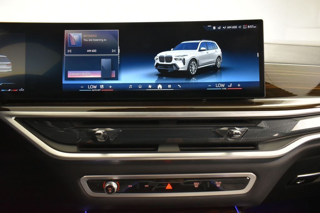 2025 BMW X7 xDrive40i