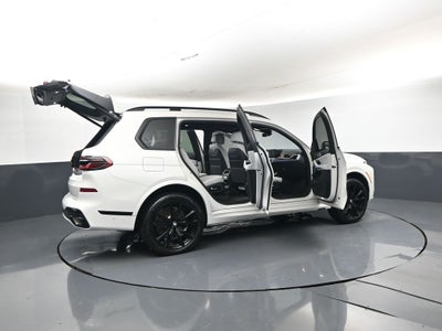 2025 BMW X7 xDrive40i
