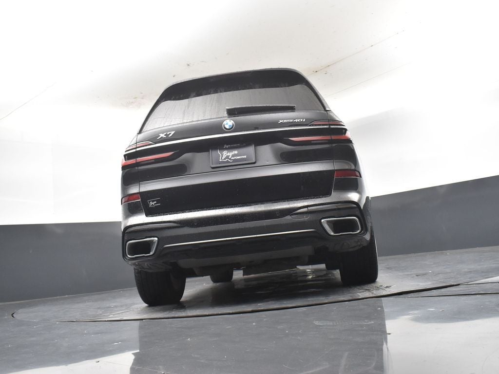 2023 BMW X7 xDrive40i
