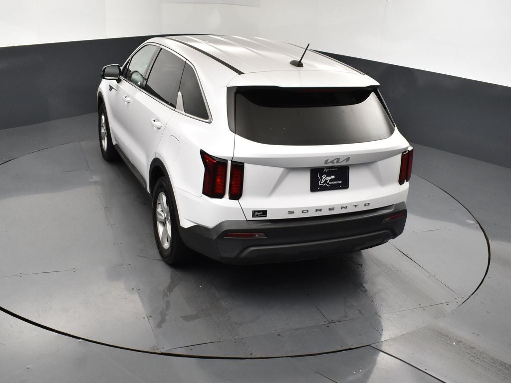 2022 Kia Sorento LX