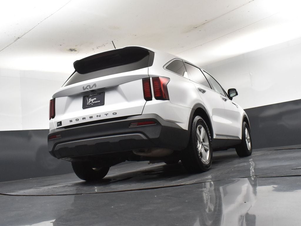 2022 Kia Sorento LX