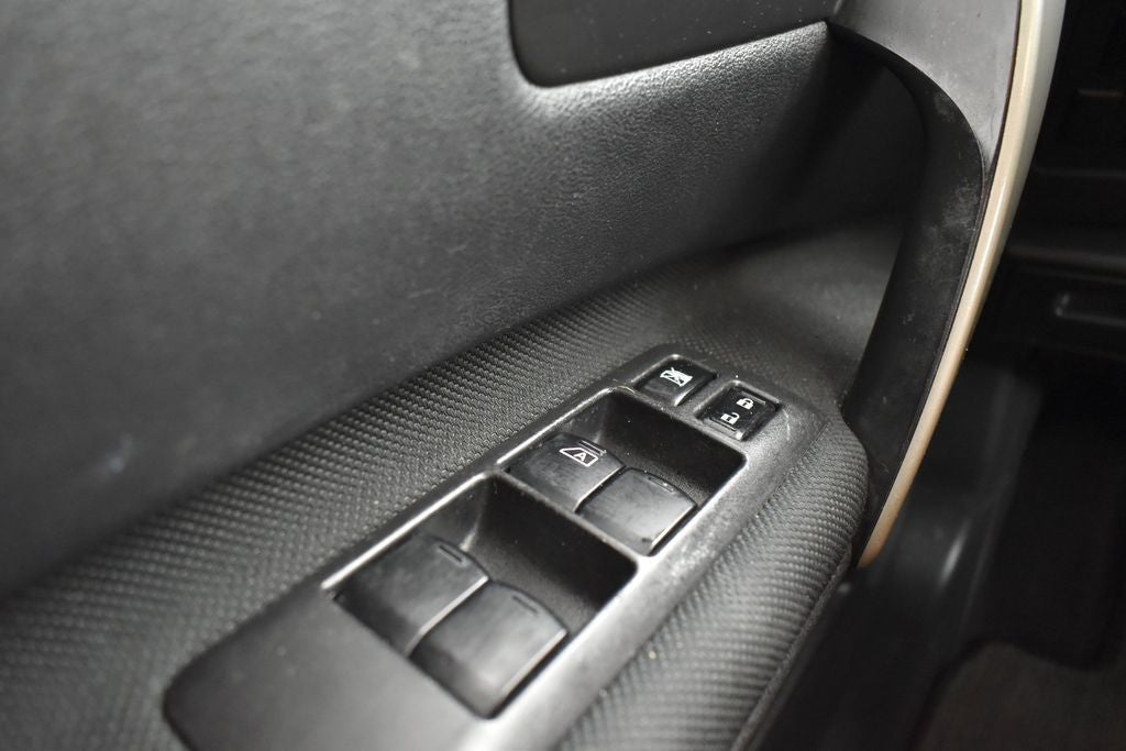 2013 Nissan Rogue SV