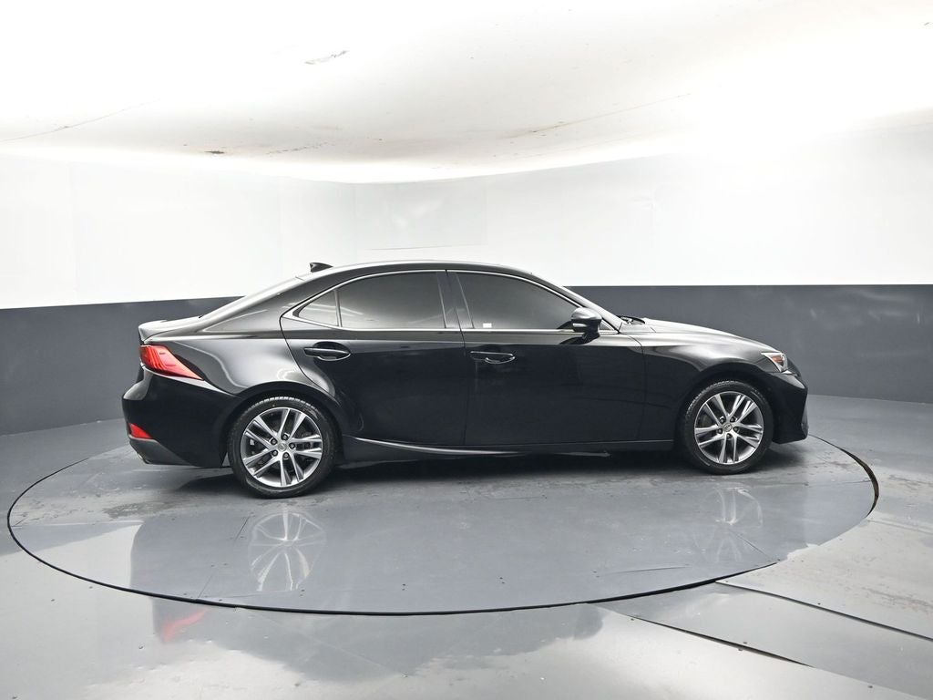 2018 Lexus IS 300