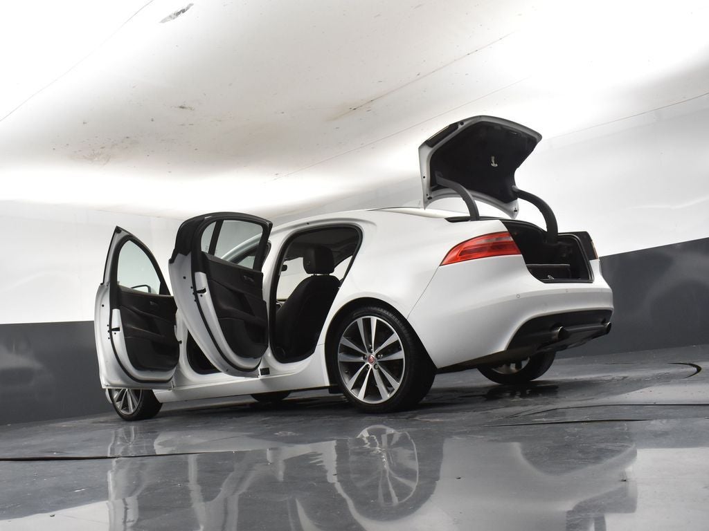 2019 Jaguar XE 25t Prestige