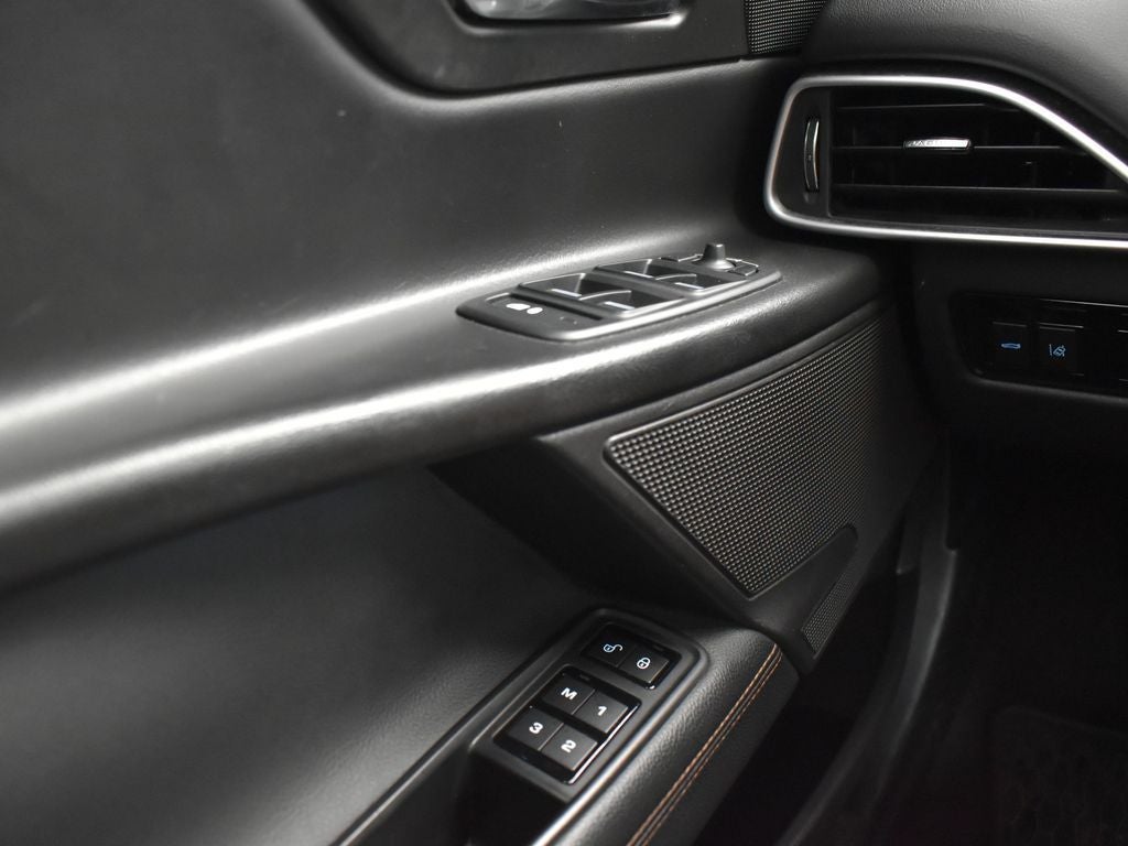 2019 Jaguar XE 25t Prestige