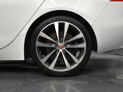 2019 Jaguar XE 25t Prestige