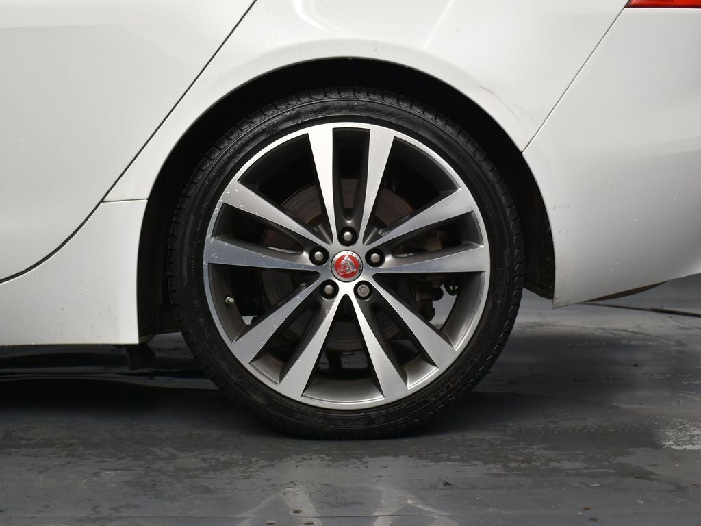 2019 Jaguar XE 25t Prestige