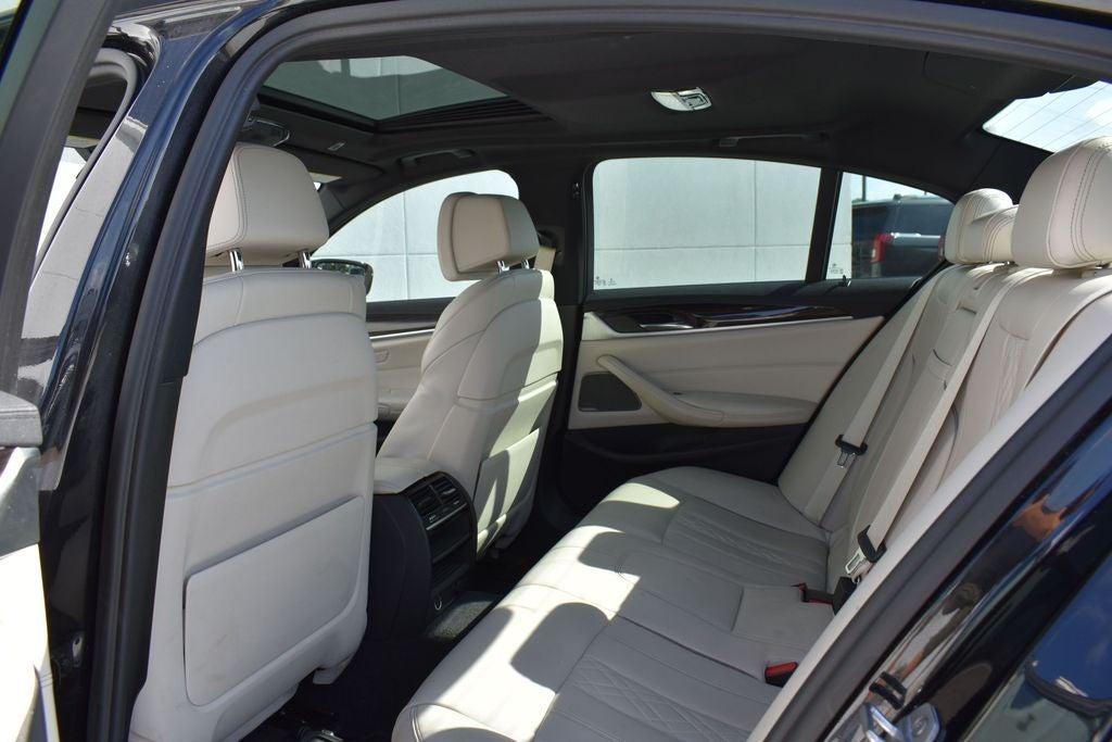 2017 BMW 5 Series 540i