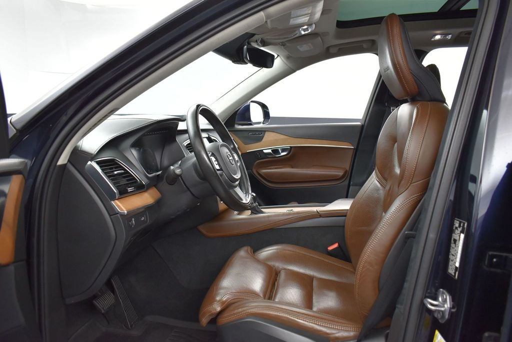2019 Volvo XC90 T6 Inscription